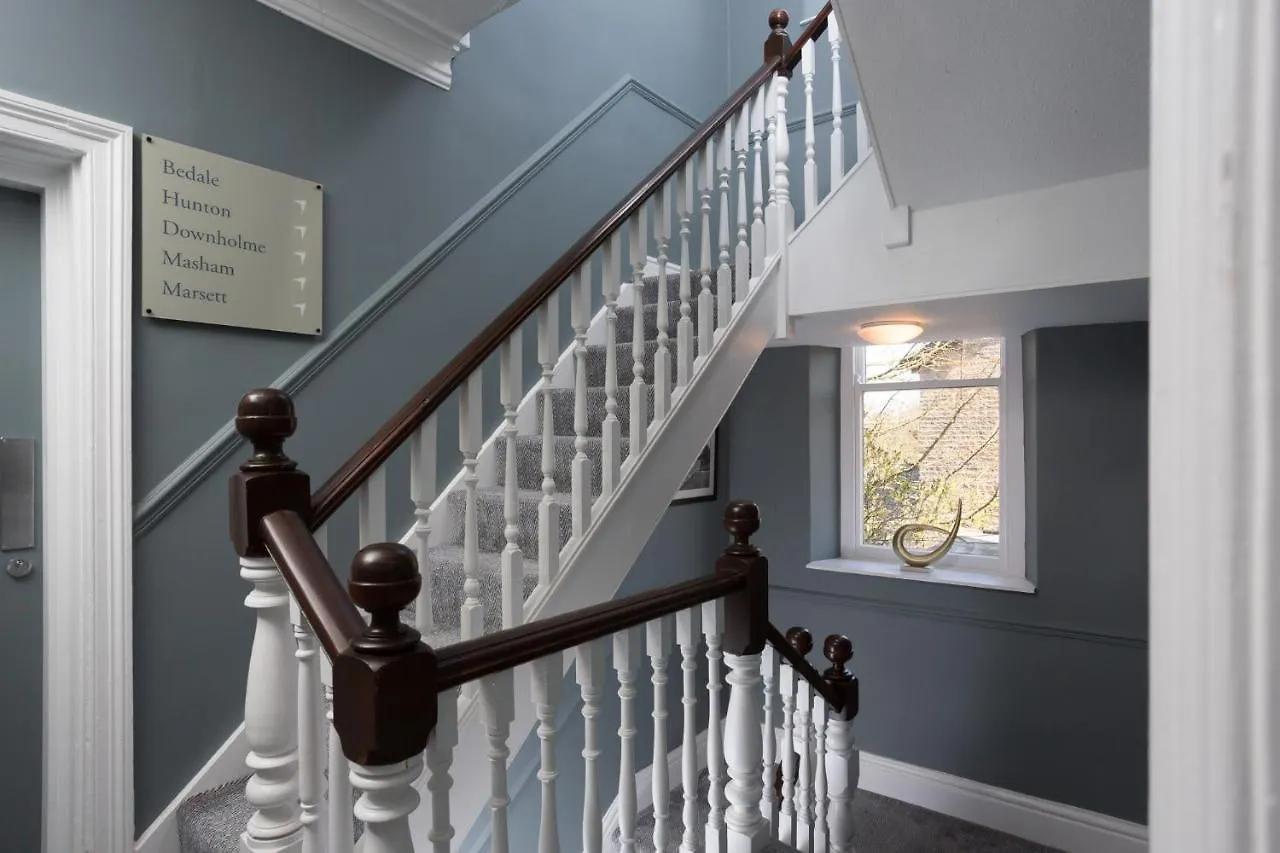 Aysgarth Falls Hotel & Restaurant 4*,